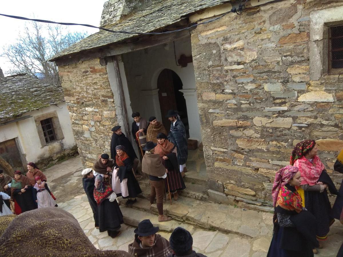 Casa Rural Rosita Santa Cruz de los Cuerragos Bagian luar foto